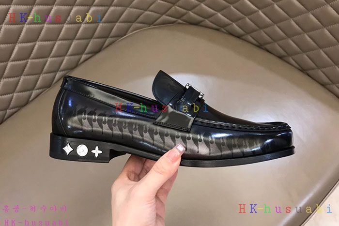 NEW 루이비통 로퍼 신상 LV 7446203