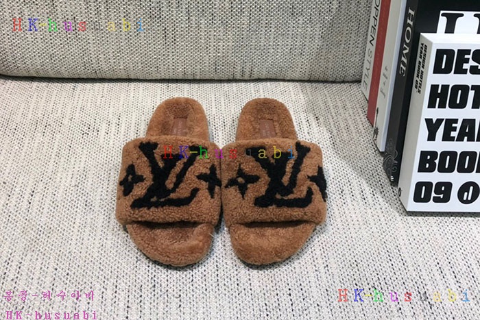 NEW 루이비통 신발 신상 LV 3688242