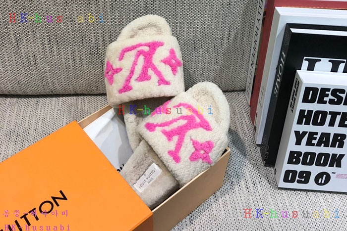 NEW 루이비통 신발 신상 LV 3688251