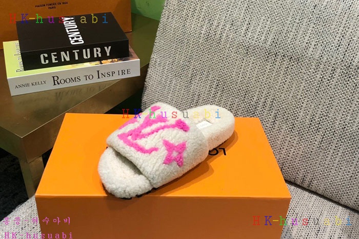 NEW 루이비통 신발 신상 LV 3688251