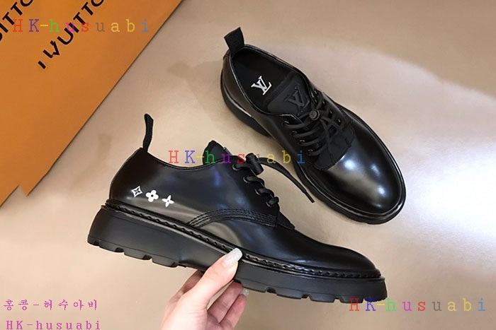 NEW 루이비통 신발 신상 LV 3688252