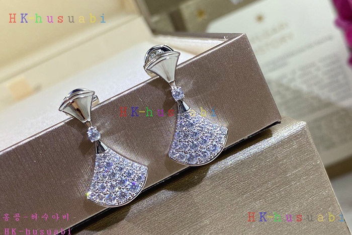 NEW 불가리 귀걸이 신상 B 1145522