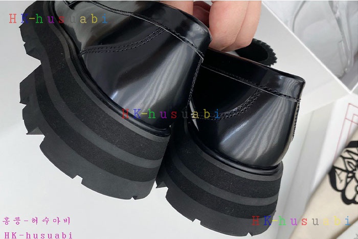 NEW 알렉산더 맥퀸 신발 신상 MQ226001