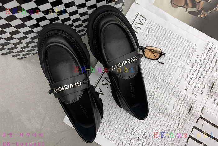 NEW 지방시 신발 신상 GV 72458222