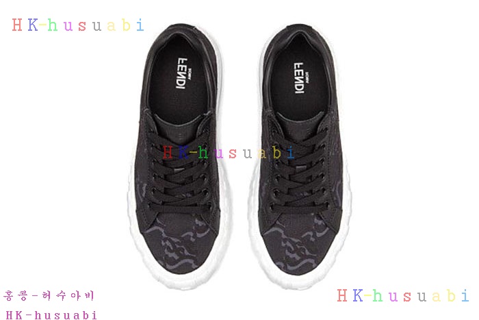 NEW 펜디 스니커즈 신상 FD 2428850