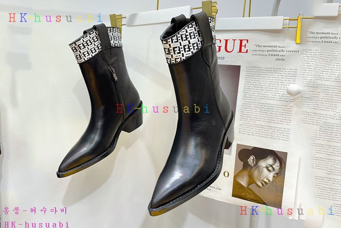 NEW 펜디 부츠 신상 FD 2428853