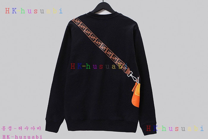 NEW 펜디 긴팔티 신상 FD 758221