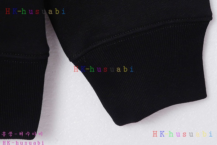 NEW 펜디 긴팔티 신상 FD 758221