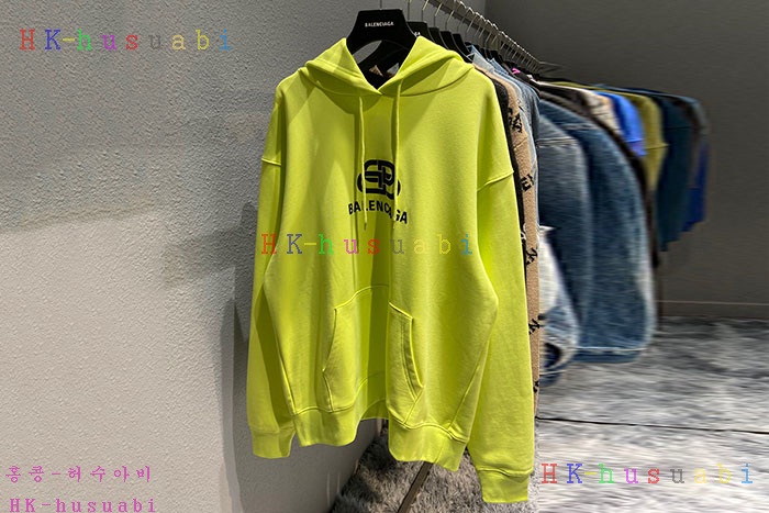 NEW 발렌시아가 후드티 신상 B 757250