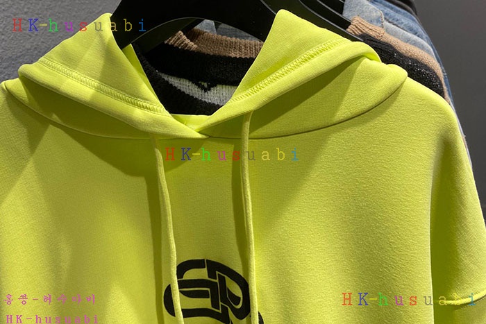 NEW 발렌시아가 후드티 신상 B 757250