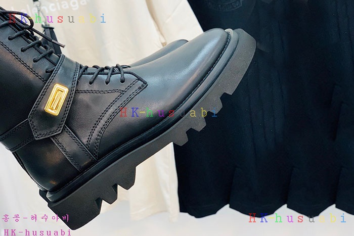 NEW 지방시 부츠 신상 GV 777401