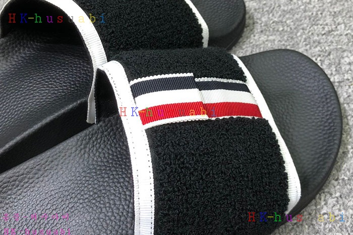 NEW 톰브라운 슬리퍼 신상 TB 586662