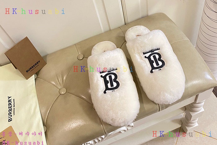 NEW 버버리 신발 신상 BB 885772