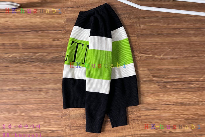 NEW 발렌티노 니트 신상 V 4572250