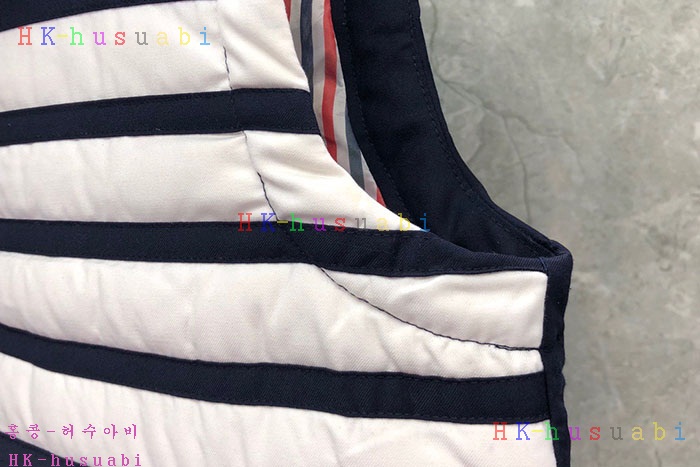 NEW 톰브라운 패딩조끼 신상 TB 965846