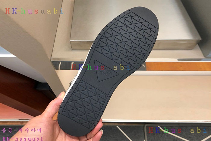 NEW 프라다 스니커즈 신상 P 8857552