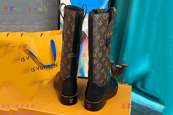 NEW 루이비통 부츠 신상 LV 447820