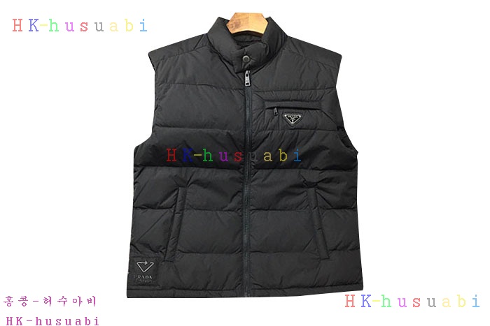 NEW 프라다 패딩조끼 신상 P 4478853