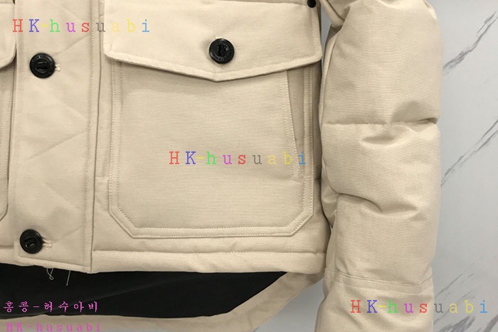 NEW 무스너클 패딩 신상 M 558240