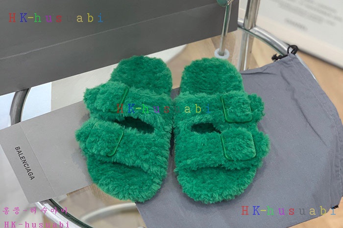 NEW 발렌시아가 신발 신상 B 558257