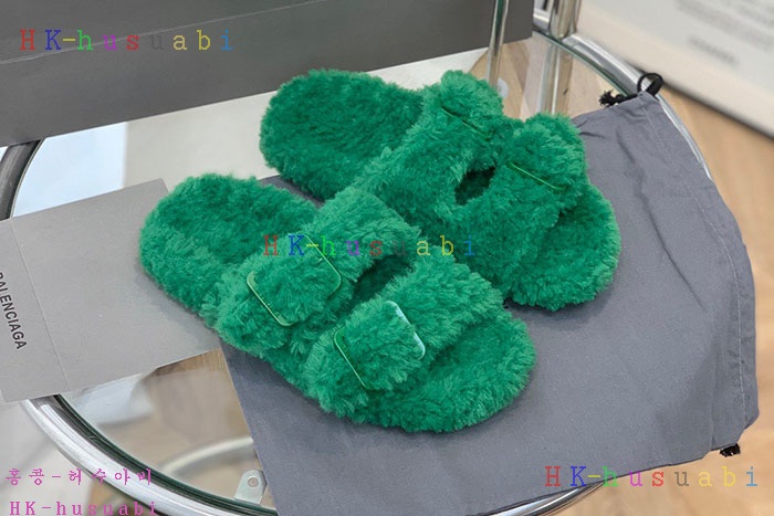 NEW 발렌시아가 신발 신상 B 558257