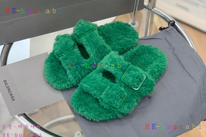 NEW 발렌시아가 신발 신상 B 558257