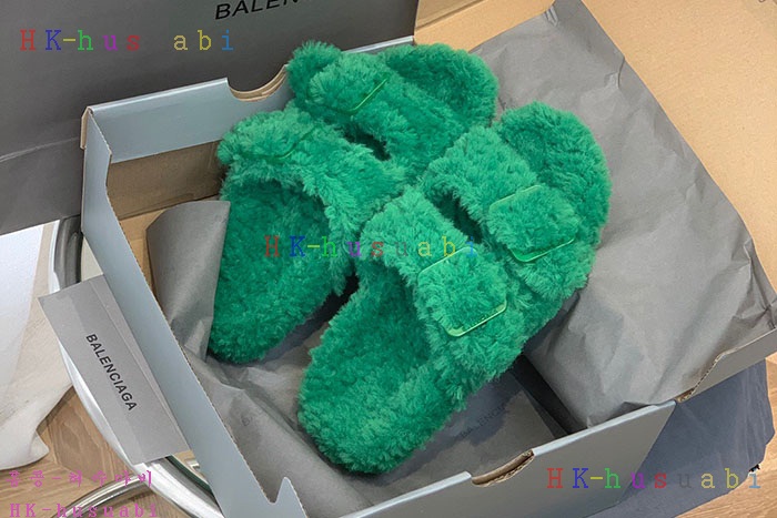 NEW 발렌시아가 신발 신상 B 558257