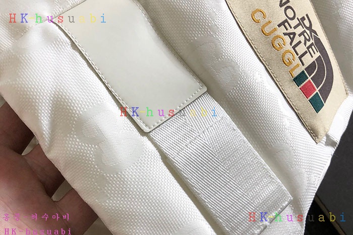 NEW 구찌 패딩 조끼 신상 GU 4278801
