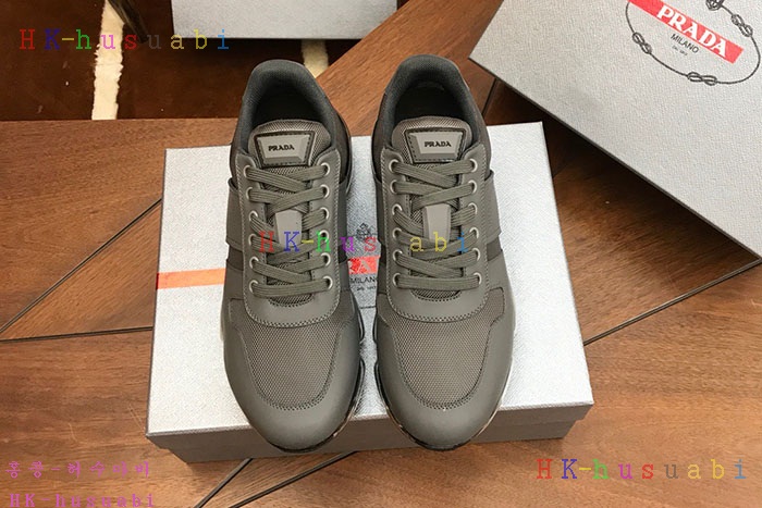 NEW 프라다 스니커즈 신상 P 336709
