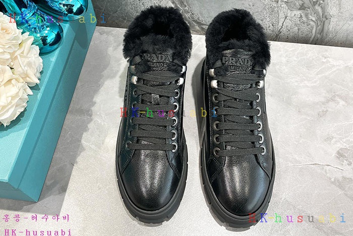 NEW 프라다 스니커즈 신상 P 336721