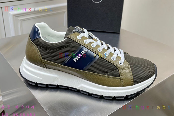 NEW 프라다 스니커즈 신상 P 336703