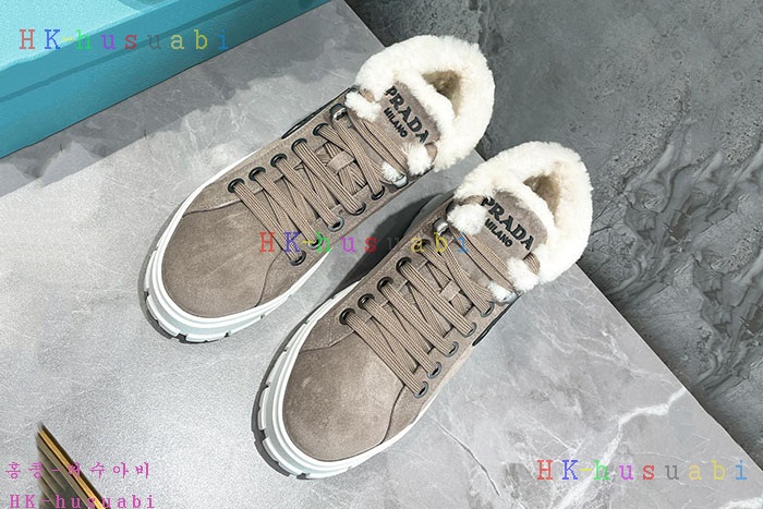 NEW 프라다 스니커즈 신상 P 336718