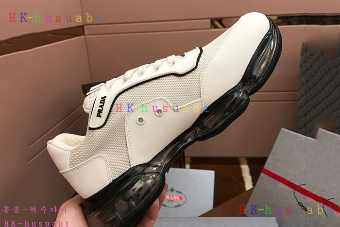 NEW 프라다 스니커즈 신상 P 336705