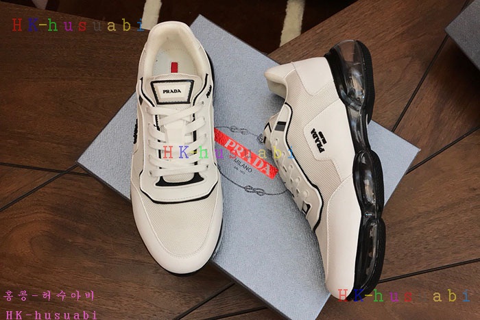 NEW 프라다 스니커즈 신상 P 336705
