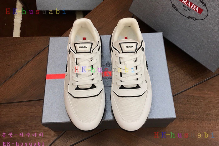 NEW 프라다 스니커즈 신상 P 336705