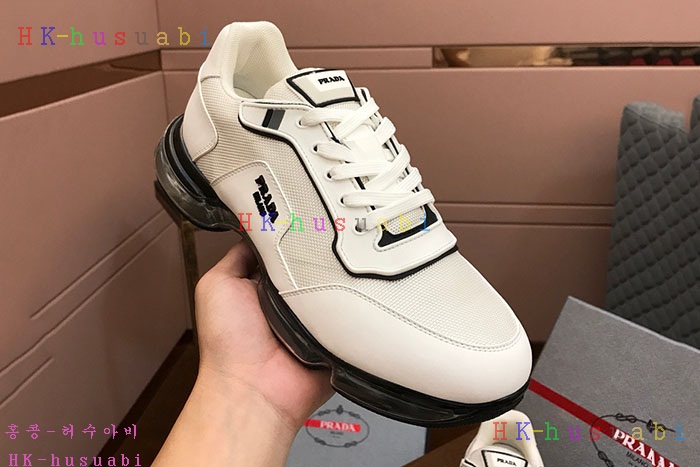 NEW 프라다 스니커즈 신상 P 336705