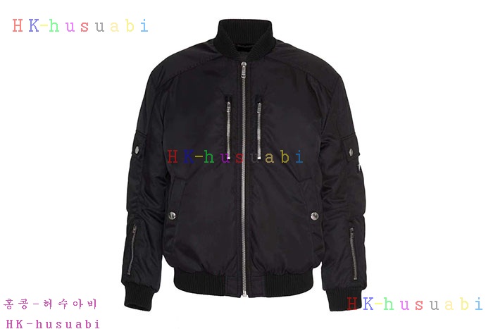 NEW 프라다 패딩 신상 P 992438