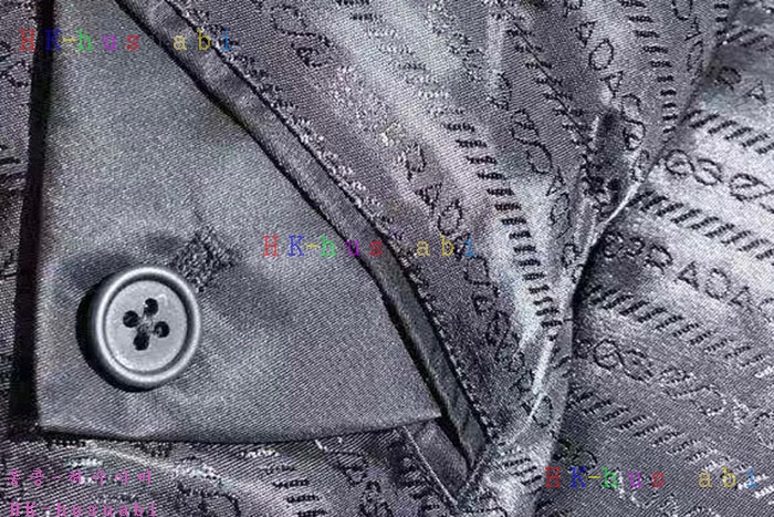 NEW 프라다 패딩 신상 P 992438