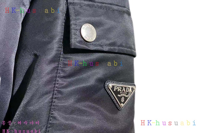 NEW 프라다 패딩 신상 P 992438