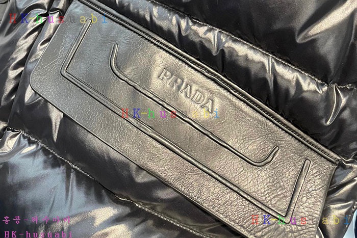 NEW 프라다 패딩 신상 P 992425