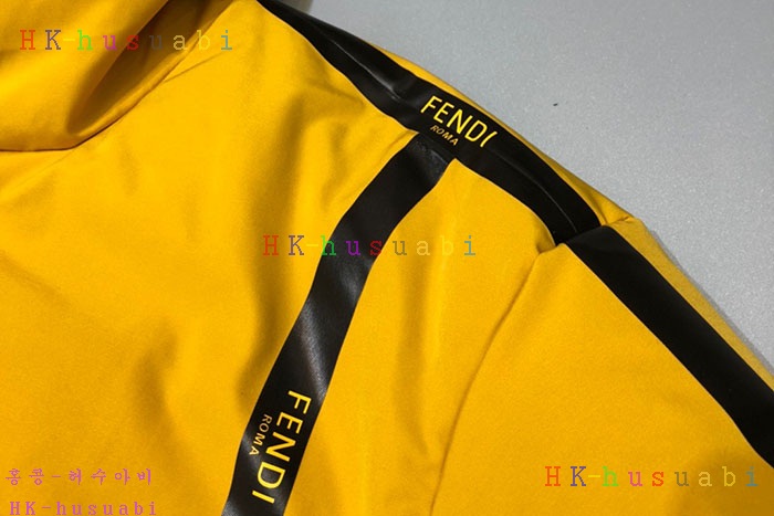 NEW 펜디 패딩 신상 FD 2245525