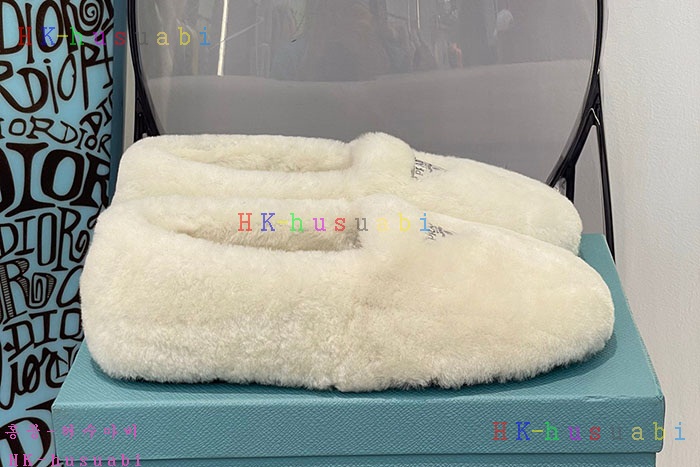 NEW 프라다 신발  신상 P 442822