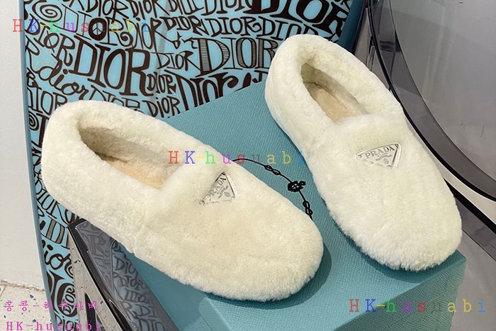 NEW 프라다 신발  신상 P 442822