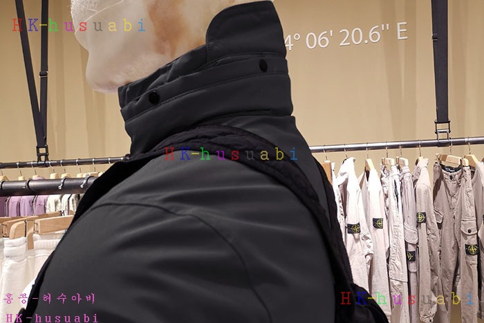 NEW 스톤 아일랜드 패딩 신상 ST 299935