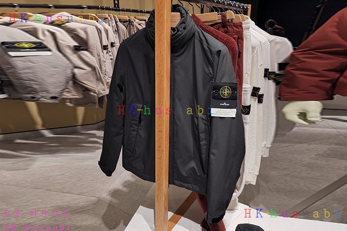 NEW 스톤 아일랜드 패딩 신상 ST 299935