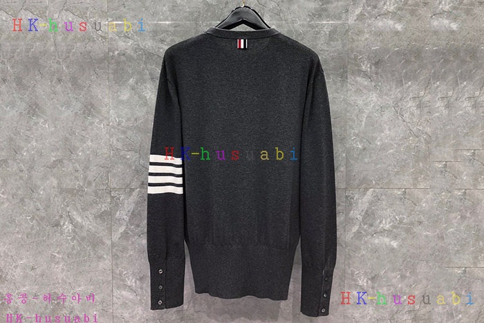 NEW 톰브라운 니트 신상 TB 352277