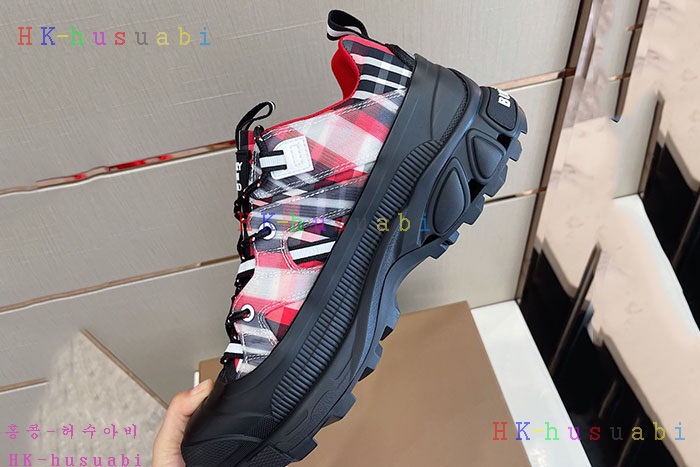 NEW 버버리 신발 신상 B 5525885