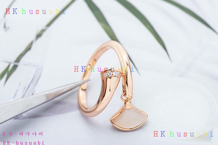 NEW 불가리 반지 신상 B 696627