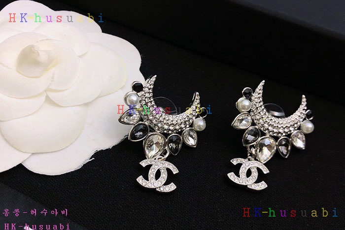 NEW 샤넬 귀걸이 신상 C 552506