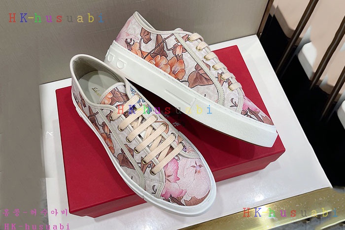NEW 페라가모 스니커즈 신상 F 725542